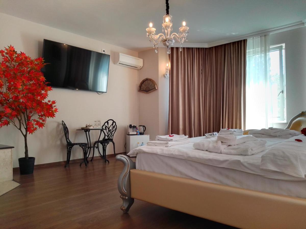 Отель Casa Maria Roses Рышнов Экстерьер фото